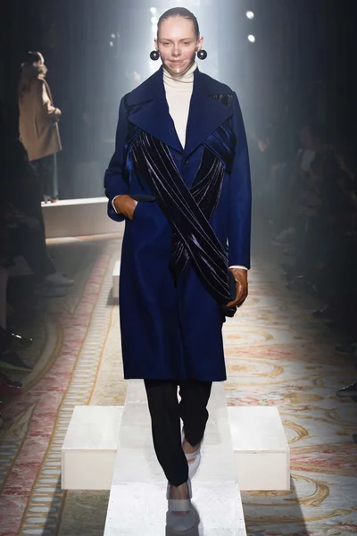 Look 22